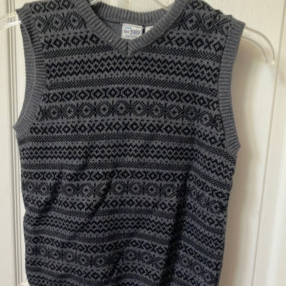 FINAL MARKDOWN Boys place vest large